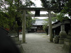 里中大明神（稲荷神社）